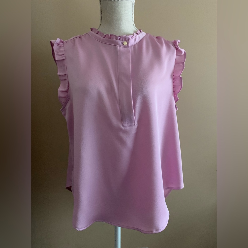 Sleeveless Ruffled Blouse with Mandarin Collar